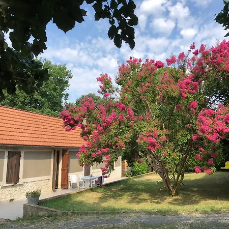 Holiday home Au Lilas Rose Maison Entre Campagne Et Village *